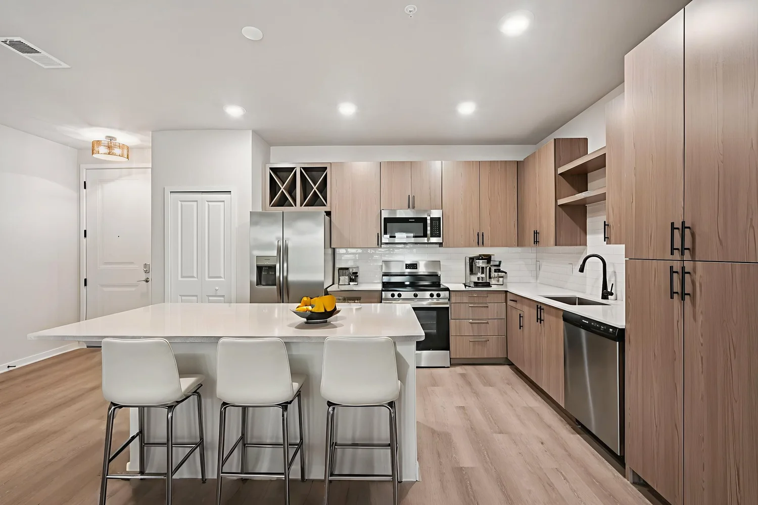 Staged+Kitchen